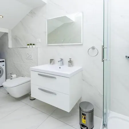Daire In With Sea View, Balcony, Air Conditioning, Wifi 5154-1 *