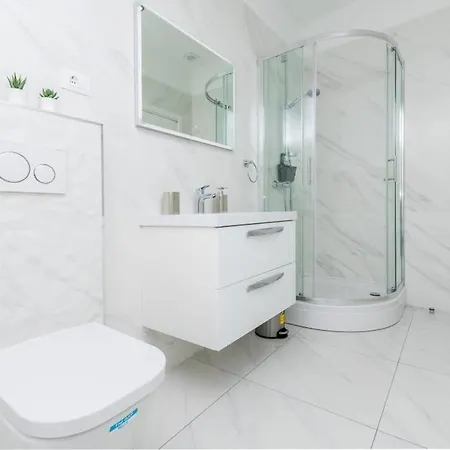 In With Sea View, Balcony, Air Conditioning, Wifi 5154-1 *